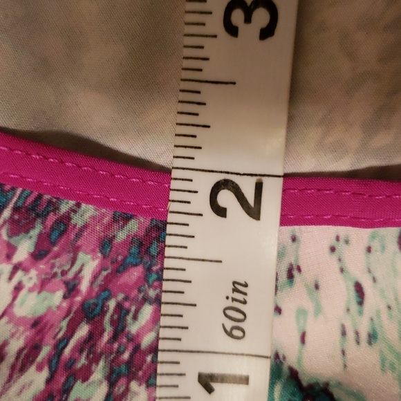 Fabletics Women's Suva Run Shorts II - Picture 12 of 12